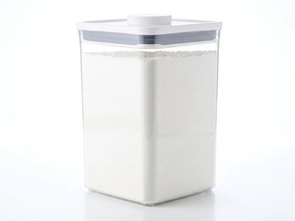 4.4 Qt Plastic Large Square Airtight Food Storage Container with Lid